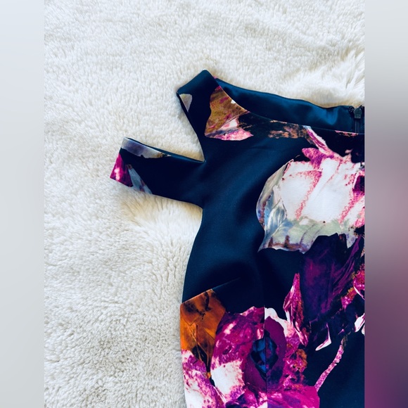 Trina Turk Adley Cut Out Shoulder Floral Dress - Picture 7 of 10